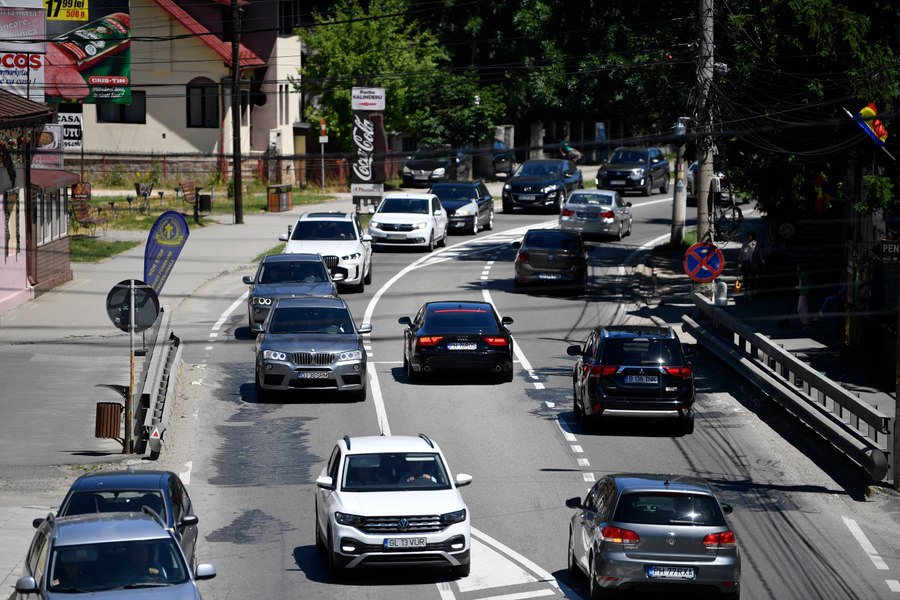 România trece duminică la ora de vară. Experții avertizează asupra creșterii riscurilor de accidente rutiere