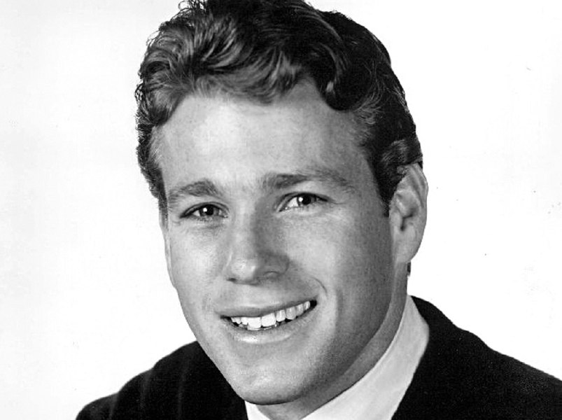 Viața tumultoasă a actorului Ryan O'Neal. Cel mai dorit burlac al anilor ‘70 și unul dintre cei mai disfuncționali părinți 