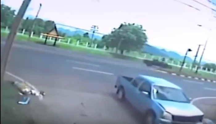 Camerele de supraveghere au surprins momentul straniu în care sufletul unei femei decedate pare că îi părăsește corpulFoto captură foto/Youtube