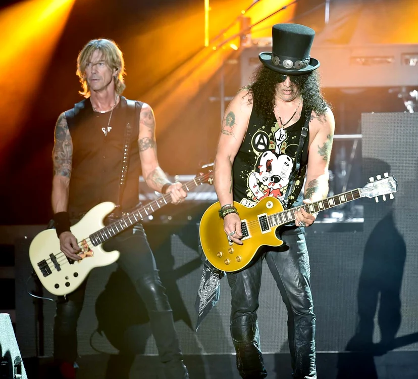 Alături de Slash, și basistul trupei, Duff McKagan,  este un membru important. Foto: Getty Images