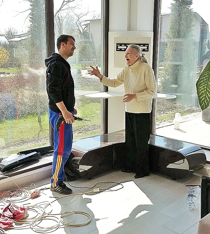 Martie 2016. Şefă de  şantier  la azil