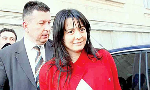 oana mizil insarcinata jpeg