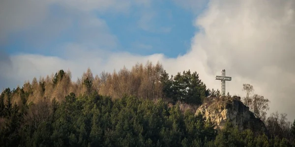crucea lui mihai Foto Mihai Oprescu argesul de poveste