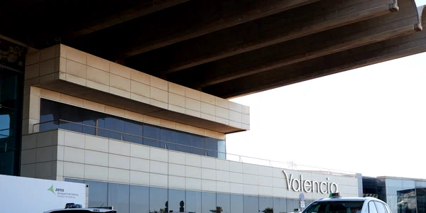 Aeroportul Valencia shutterstock 1235227699 jpg