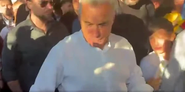 calin georgescu la codaesti png