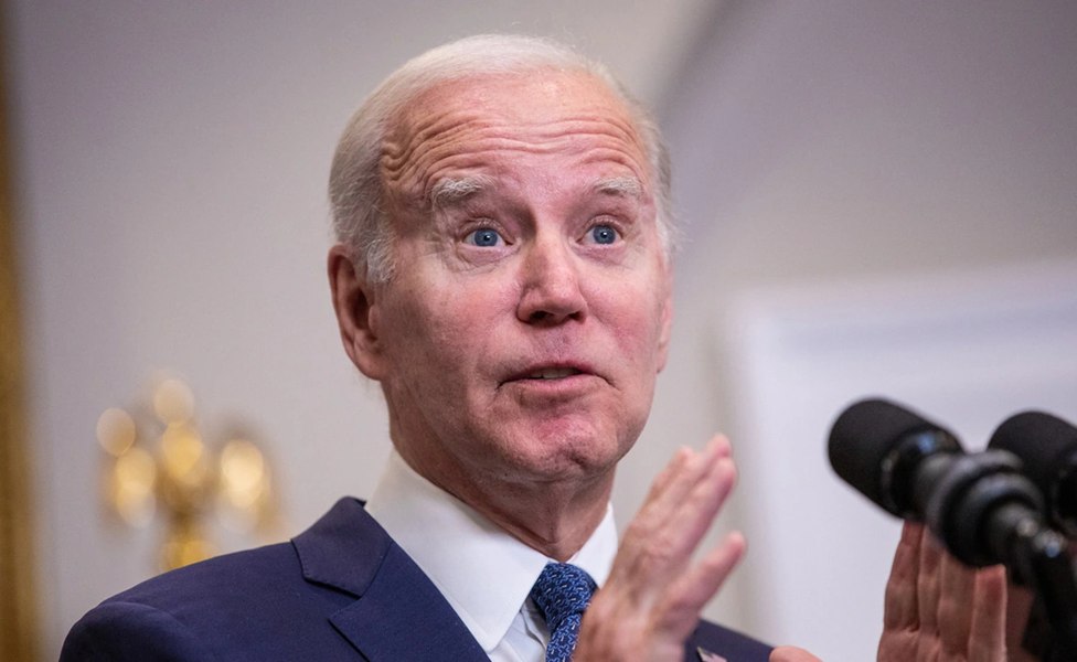 Confuzie totală: ce semnal a vrut să dea Biden când și-a încheiat un discurs prin formula „God Save the Queen”?