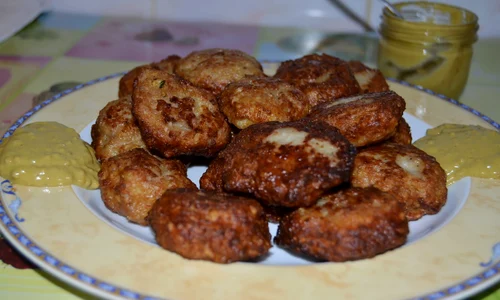parjoale din carne si hribi jpeg