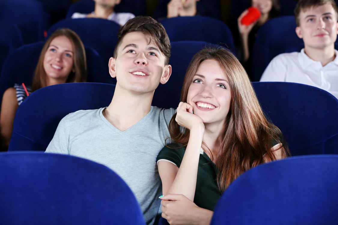 
    Ce faci atunci când eşti plictisit de sex? Vizionezi un film bun la cinemafoto: 123RF  