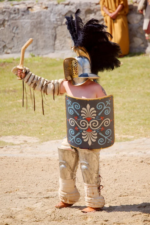 Reconstituirea echipamentului unui gladiator de tip Thrax FOTO Matthias Kabel/wikipedia