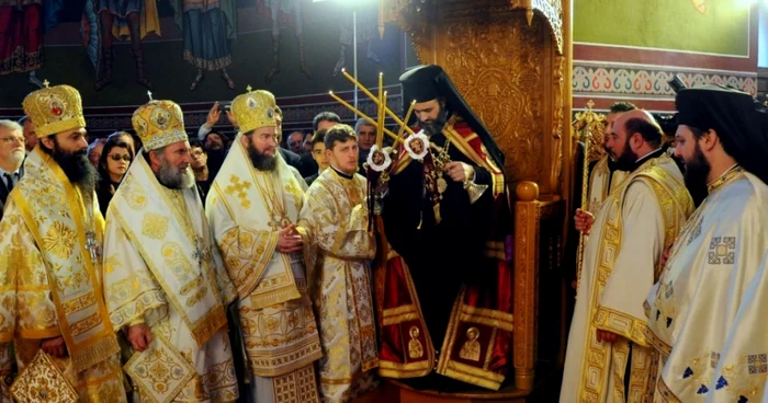 Întronizarea noului Arhiepiscop al Buzăului şi Vrancei                                              Foto Basilica.ro