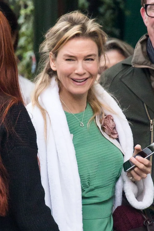 Renee are 46 de ani