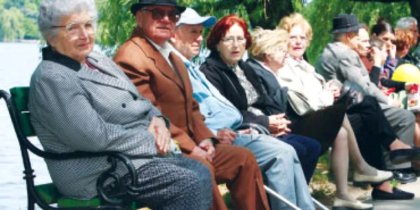 Executivul vrea  să egalizeze vârsta de pensionare