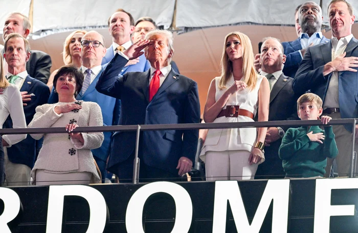 Trump la Super Bowl, Profimedia (2) jpg