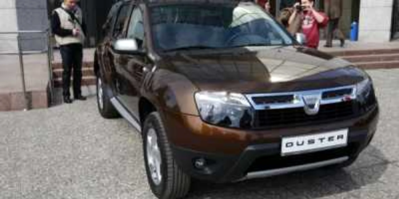 Dacia Duster recheamă aproape 4.000 de vehicule. 