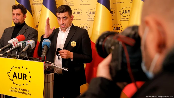 George Simion și Claudiu Târziu (stânga), liderii AUR