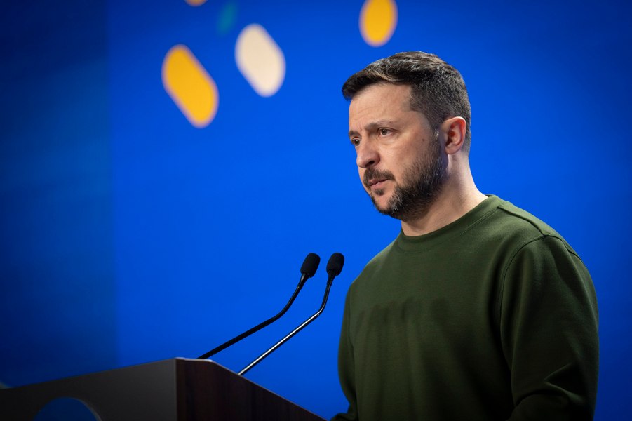 Zelenski l-a demis pe şeful Securităţii Statului, după ce doi subordonaţi au fost acuzaţi de complot pentru asasinarea președintelui ucrainean