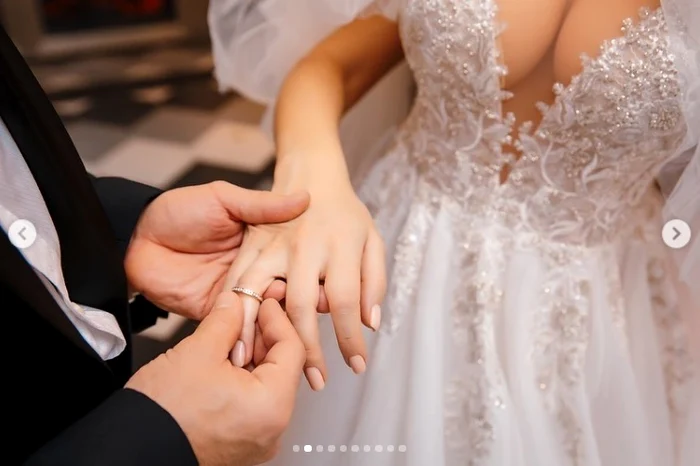 8 culturistul casatorit cu papusa gonflabila 2 jpg jpeg