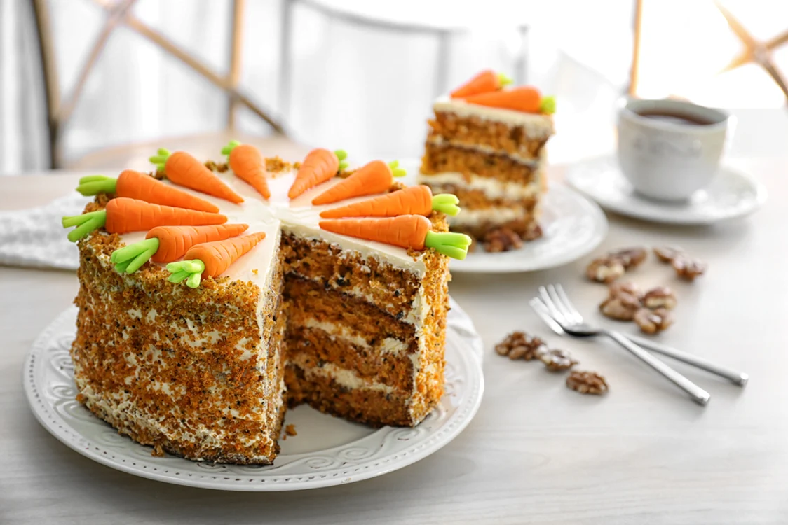 tort de morcovi shutterstock 693446158 jpg