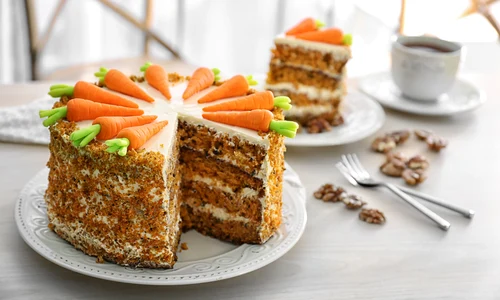 tort de morcovi shutterstock 693446158 jpg