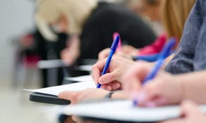 Examen - elevi- scoala FOTO Shutterstock