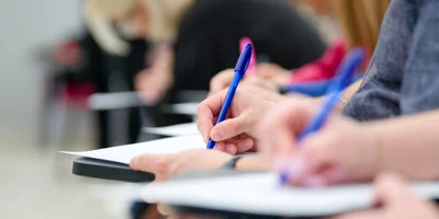 Examen - elevi- scoala FOTO Shutterstock 
