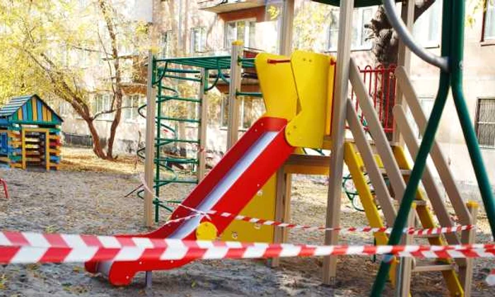 Accident intr-un parc de joaca pentru copii FOTO Shutterstock