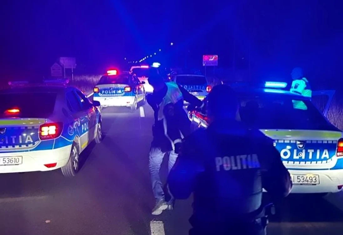 Mascații s-au dus să restabilească ordinea în Cojasca. FOTO IPJ Dâmbovița