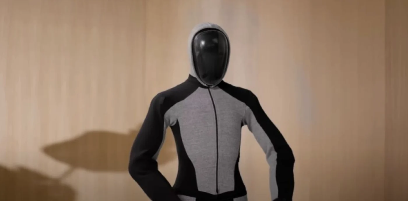 Robotul umanoid NEO
