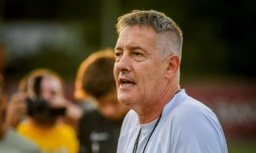 Italianul înjurat în Gruia nu va fi iertat. I se pregătește o pedeapsă dublă după scandal