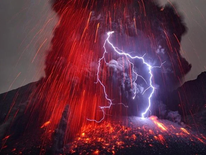 
    Vulcanul Sakurajima, de pe insula Kyushu din Japonia, a erupt vineri, 5 februariefoto: nydailynews.com  