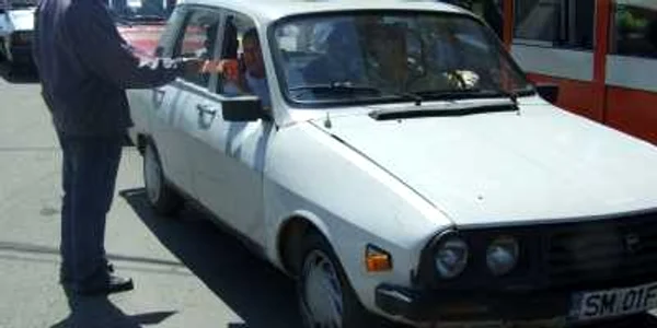 Punctul de Trecere a Frontierei Halmeu este tranzitat zilnic de zeci de turişti /foto: Arhiva