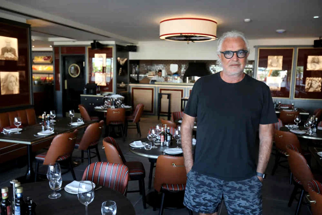 Flavio Briatore este patronul unui cunoscut lant de cluburi și restaurante