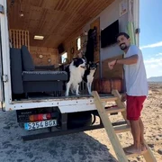 spaniol in camioneta intagram jpg