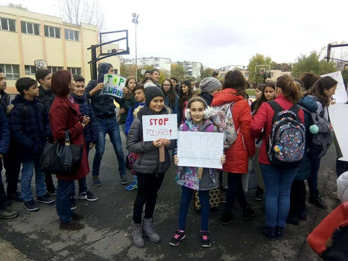 protest poluare ploieşti