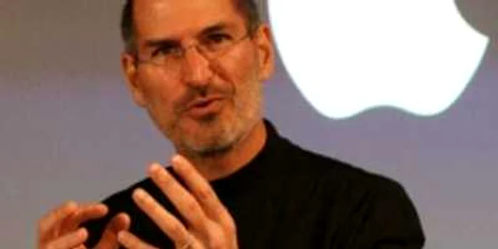 Steve Jobs de la Apple, declarat directorul executiv al ultimilor zece ani