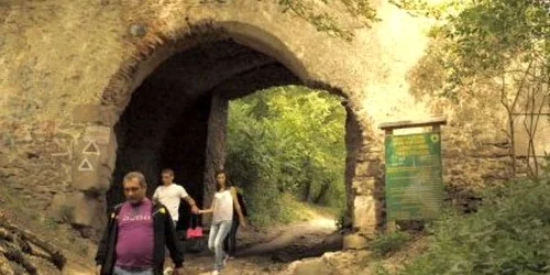 Zona Dealului Cetăţii este inclusă într-un proiect finanţat de UE. Foto: D. Guţă 