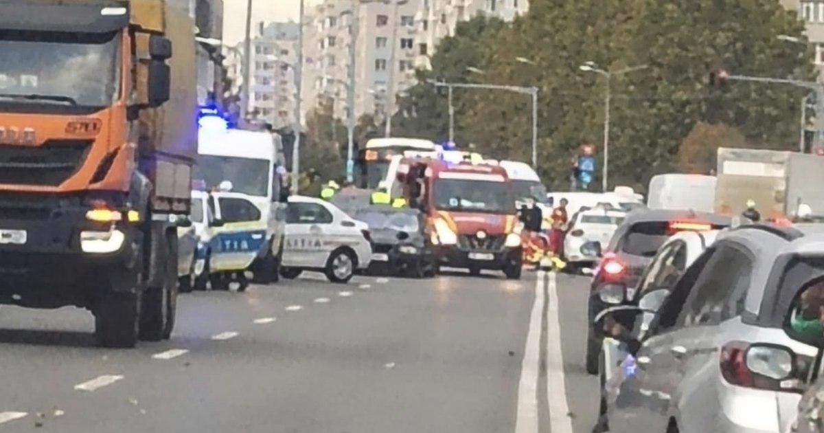 Tragedie în Sectorul 4: O femeie a murit după ce a fost lovită de mașină, fetița rănită.
