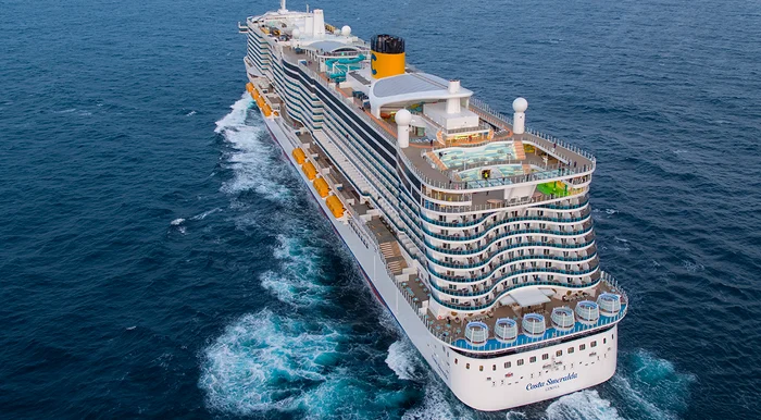 Costa Smeralda navighează acum în Insulele Canare