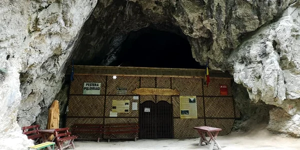foto4 pestera polovragi jpg