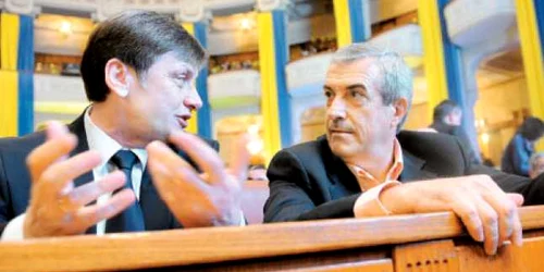 În preziua alegerilor, Tăriceanu s-a transformat într-un susţinător al lui Crin Antonescu 