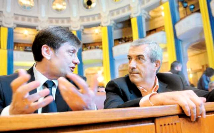 În preziua alegerilor, Tăriceanu s-a transformat într-un susţinător al lui Crin Antonescu