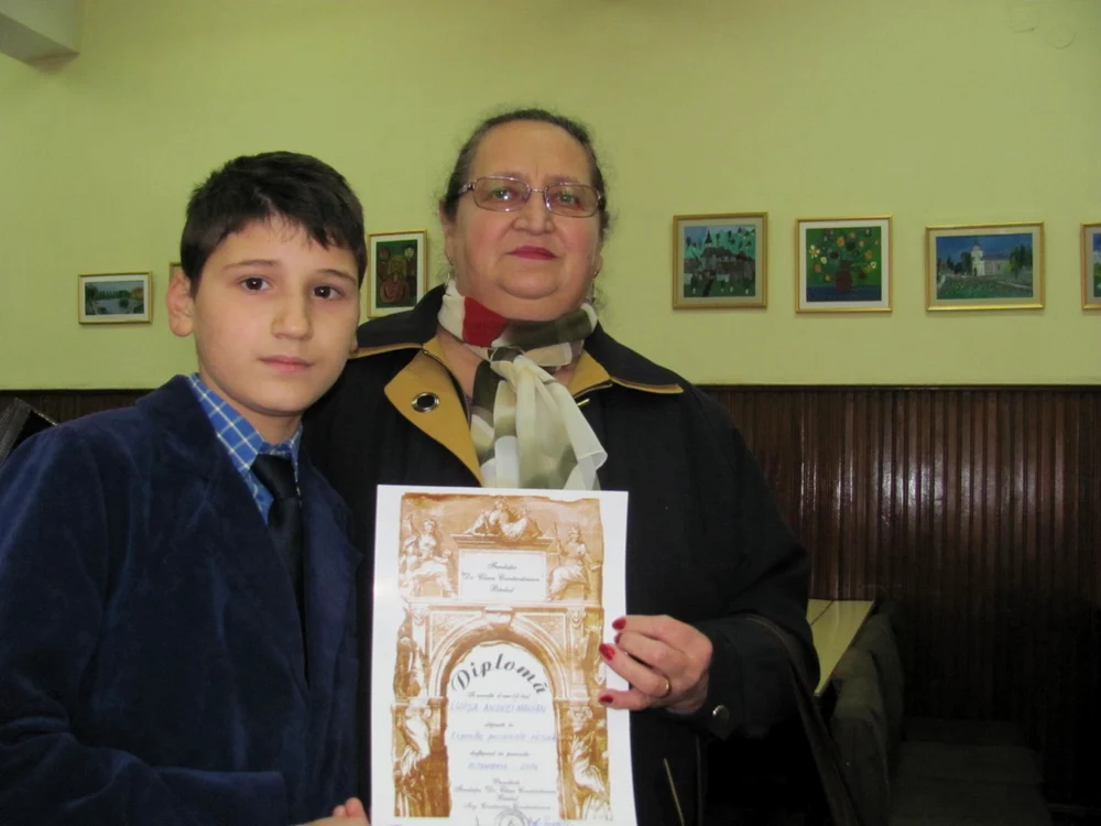 Andrei Lupşa şi mama adoptivă FOTO Sabina Ghiorghe