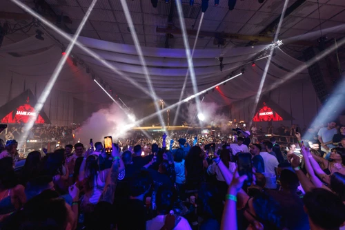 3 dj international jpg