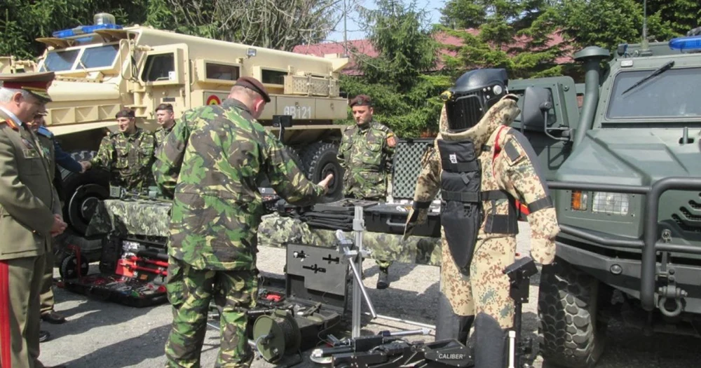 Alertă în Tulcea după descoperirea unui proiectil cu două kilograme de explozibil într-o gospodărie din Pardina