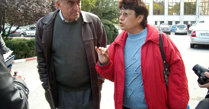 Ilinca Petruţa, profesoara care nu şi-a mai luat salariul din iulie