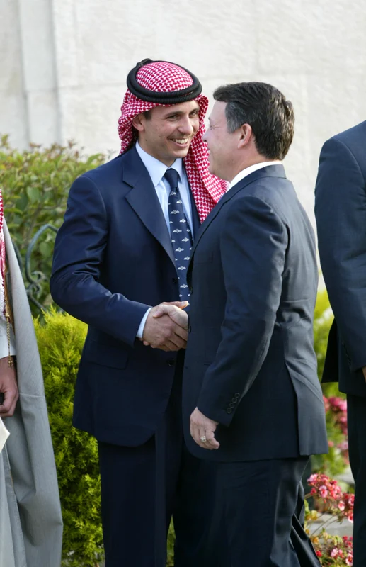 Prințul Hamzah și Regele Abdullah al Iordaniei. FOTO: Getty Images