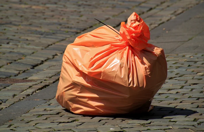Sac de gunoi / foto: Pixabay 