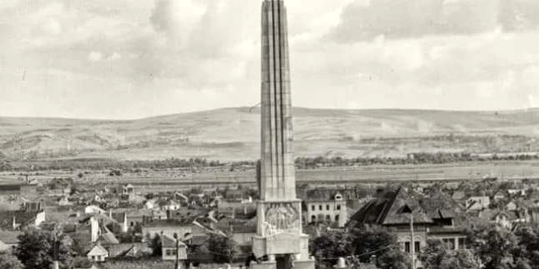 obelisc alba iulia