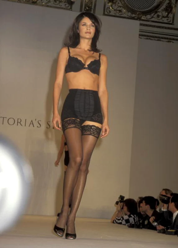 1 helena christensen jpg jpeg