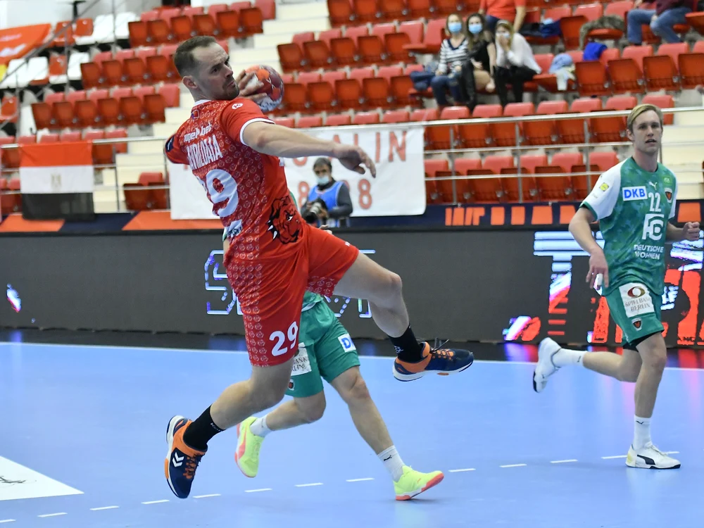 
    Răzvan Gavriloaia a marcat 7 goluri în meciul cu FuchseFoto: sportpictures.eu  